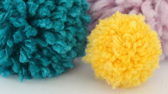 yarn pom poms diy cat toys